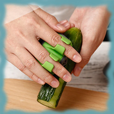 HAND VEGETABLE PEELER – Ručna gulilica za povrće 2 + 1 GRATIS slider