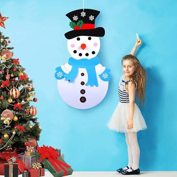 CHRISTMAS SNOWMAN – Snjegović od filca s odvojivim ukrasima slider