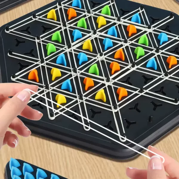 TRIANGLE GAME – Igra za cijelu obitelj slider